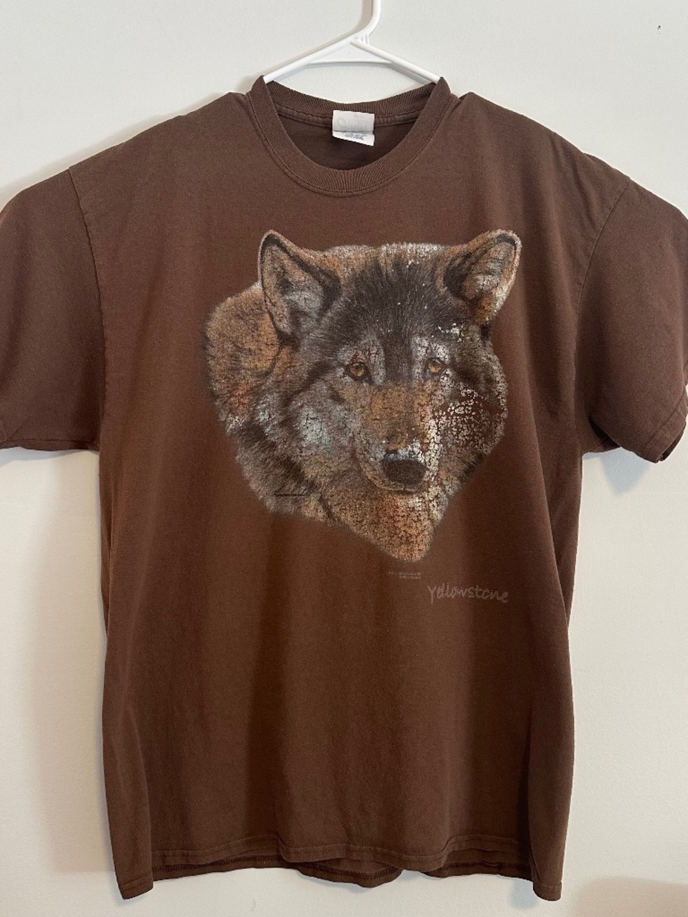 Yellowstone Wolf Graphic Animal Print T-Shirt XL Brown Distressed Short Sleeve